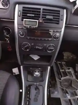 Утилизация автомобиля mercedes-benz clase b (w245) 180 cdi (245.207) года 2007 питание 640940