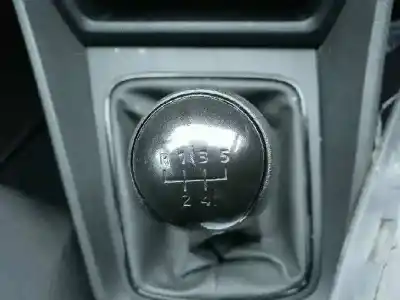 Здавання транспортного засобу seat leon (5f1) reference року 2013 потужний clha