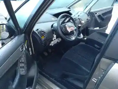 Здавання транспортного засобу citroen c4 picasso premier року 2009 потужний 9hz
