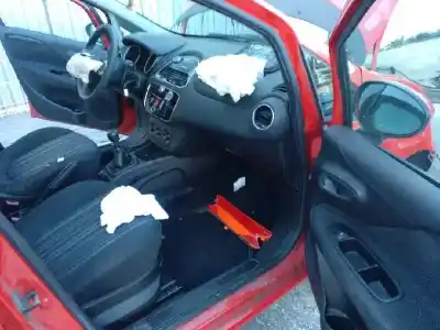 Vehicul casat fiat punto (evo) (199) 1.4 cat al anului 2011 alimentat 350a1000