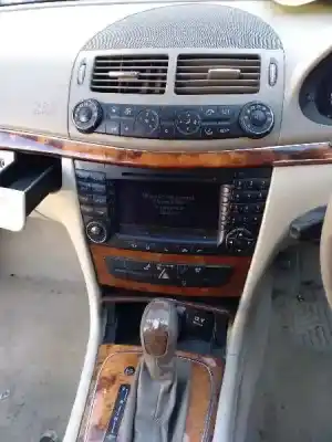 Veicolo di demolizione mercedes-benz clase e (w211) berlina e 270 cdi (211.016) dell'anno 2004 alimentato 647961