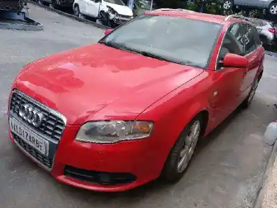 Здавання транспортного засобу AUDI A4 AVANT (8E) 3.0 TDI Quattro року 2005 потужний BKN