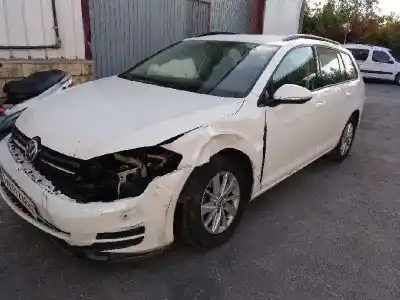 Vehicul casat VOLKSWAGEN GOLF VII LIM. (5G1) 1.6 16V TDI DPF al anului 2016 alimentat CXXB