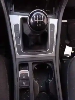 Vehicul casat volkswagen golf vii lim. (5g1) 1.6 16v tdi dpf al anului 2016 alimentat cxxb