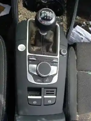 Verschrottungsfahrzeug audi a3 sedán (8vm) 30 tdi s line des jahres 2019 angetrieben dgte