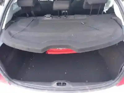 Veículo de Sucata peugeot 208 active do ano 2013 alimentado hm01