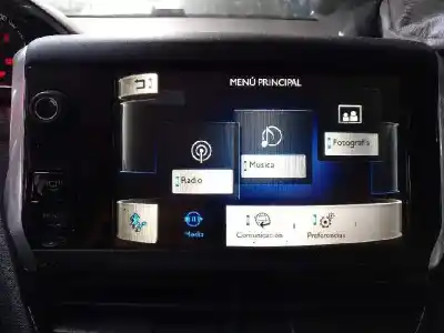 Veículo de Sucata peugeot 208 active do ano 2013 alimentado hm01