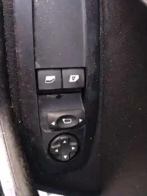 Veículo de Sucata peugeot 208 active do ano 2013 alimentado hm01