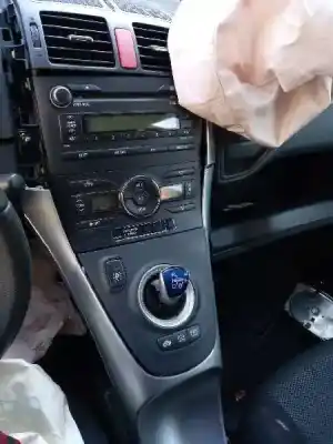 Veículo de Sucata toyota auris hybrid active do ano 2011 alimentado 2zrfxe