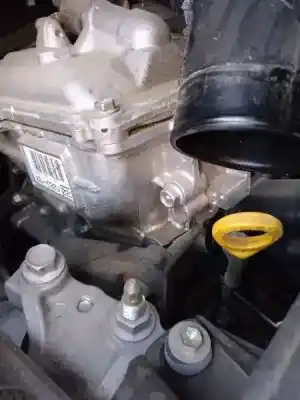 Veículo de Sucata toyota auris hybrid active do ano 2011 alimentado 2zrfxe