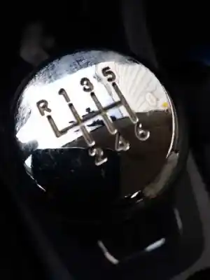 Véhicule à la ferraille dodge avenger 2.0 16v crd cat de l'année 2010 alimenté ecd