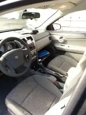 Véhicule à la ferraille dodge avenger 2.0 16v crd cat de l'année 2010 alimenté ecd