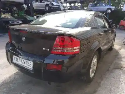 Véhicule à la ferraille dodge avenger 2.0 16v crd cat de l'année 2010 alimenté ecd