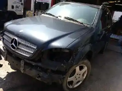 Здавання транспортного засобу mercedes-benz clase m (w163) 400 cdi (163.128) року 2001 потужний 628963