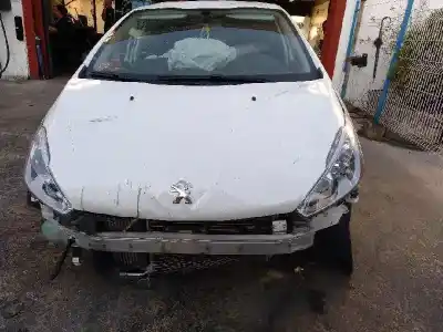 Veículo de Sucata peugeot 208 style do ano 2016 alimentado bh02