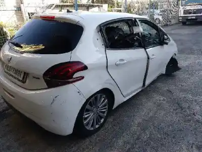Veículo de Sucata peugeot 208 style do ano 2016 alimentado bh02