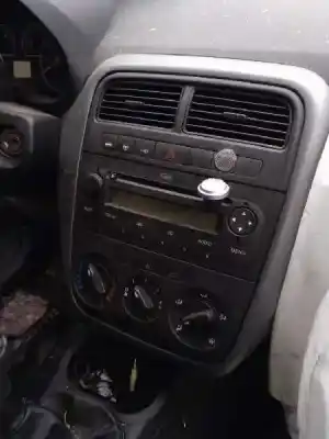Verschrottungsfahrzeug fiat grande punto (199) 1.3 16v jtd cat des jahres 2012 angetrieben 199a2000
