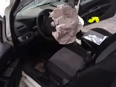 Verschrottungsfahrzeug fiat grande punto (199) 1.3 16v jtd cat des jahres 2012 angetrieben 199a2000