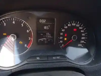 Verschrottungsfahrzeug volkswagen polo v (6r1, 6c1) 1.4 (6r1) des jahres 2011 angetrieben cggb