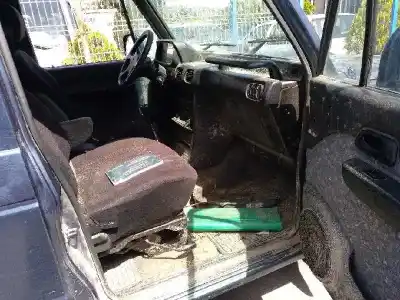Verschrottungsfahrzeug mitsubishi galloper (hyundai) 2.5 turbodiesel des jahres 2000 angetrieben d4bh