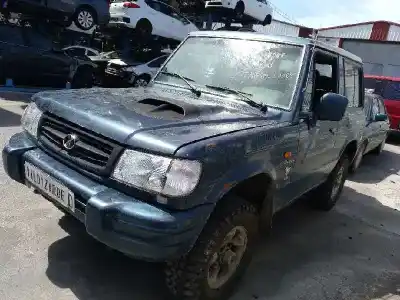 Verschrottungsfahrzeug mitsubishi galloper (hyundai) 2.5 turbodiesel des jahres 2000 angetrieben d4bh