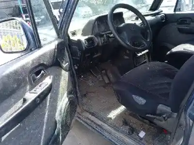 Verschrottungsfahrzeug mitsubishi galloper (hyundai) 2.5 turbodiesel des jahres 2000 angetrieben d4bh