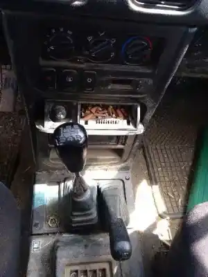 Verschrottungsfahrzeug mitsubishi galloper (hyundai) 2.5 turbodiesel des jahres 2000 angetrieben d4bh
