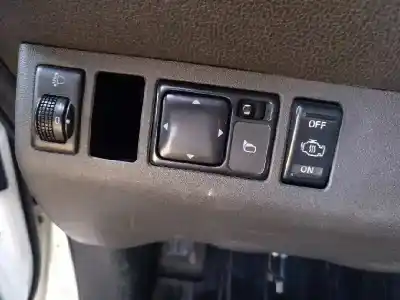 Здавання транспортного засобу nissan pathfinder (r51) 2.5 dci xe року 2008 потужний yd25ddti