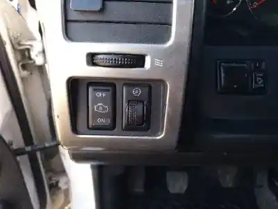 Здавання транспортного засобу nissan patrol gr (y61) 3.0 16v turbodiesel cat року 2008 потужний zd30ddti