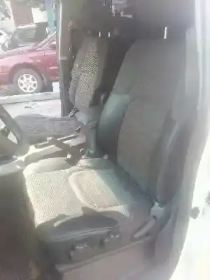 Здавання транспортного засобу nissan pathfinder (r51) 2.5 dci diesel cat року 2005 потужний yd25ddti