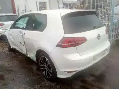 Vehicul casat volkswagen golf vii lim. (5g1) sport bluemotion al anului 2014 alimentat crbc