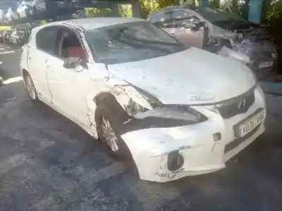 Scrapping Vehicle lexus ct 200h of the year 2011 powered 2zrfxe