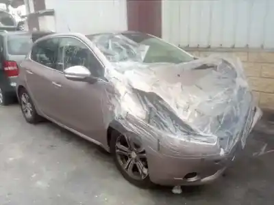 Veículo de Sucata PEUGEOT 208 Allure do ano 2012 alimentado 9HP