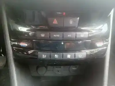 Veículo de Sucata peugeot 208 allure do ano 2012 alimentado 9hp