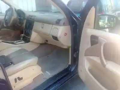 Здавання транспортного засобу mercedes-benz clase m (w163) 400 cdi (163.128) року 2002 потужний 628963