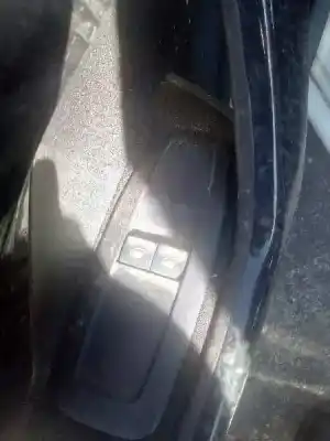 Veículo de Sucata peugeot 208 access do ano 2016 alimentado bh02