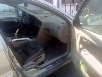 Здавання транспортного засобу volvo xc70 2.4 diesel cat року 2006 потужний d5244t