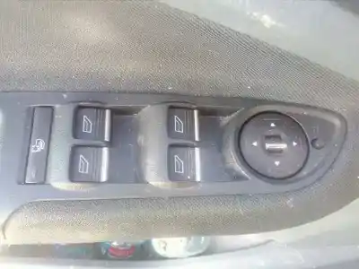 Здавання транспортного засобу ford c-max titanium року 2014 потужний m1da