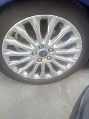 Здавання транспортного засобу ford c-max titanium року 2014 потужний m1da
