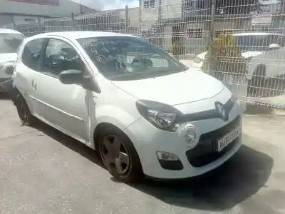 Scrapping Vehicle RENAULT TWINGO Emotion of the year 2014 powered D4F770