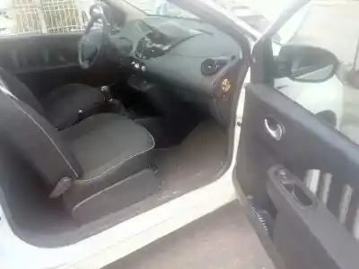 Veicolo di demolizione renault twingo emotion dell'anno 2014 alimentato d4f770