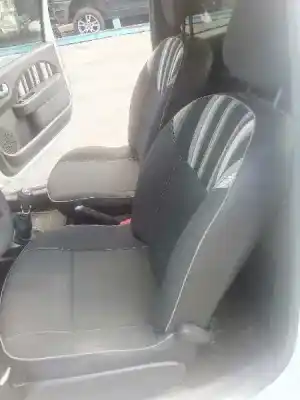 Veicolo di demolizione renault twingo emotion dell'anno 2014 alimentato d4f770
