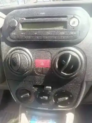 Véhicule à la ferraille peugeot bipper básico de l'année 2010 alimenté 8hs