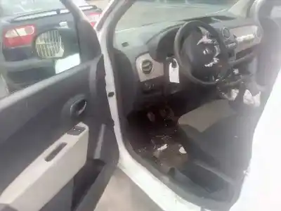 Здавання транспортного засобу dacia dokker express ambiance року 2015 потужний k9k612