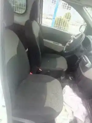 Здавання транспортного засобу dacia dokker express ambiance року 2015 потужний k9k612