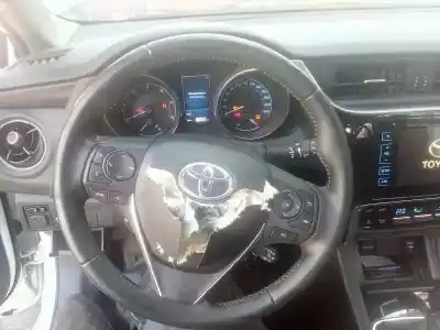 Sloopvoertuig toyota auris 1.6 d-4d cat van het jaar 2016 aangedreven n47c16a