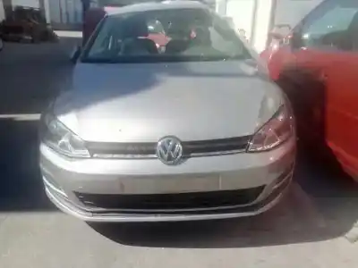Здавання транспортного засобу volkswagen golf vii (5g1, bq1, be1, be2) 1.4 tsi року 2013 потужний cmba