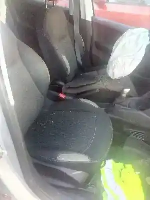 Veículo de Sucata peugeot 208 active do ano 2016 alimentado bh02