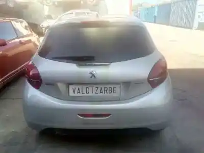 Veículo de Sucata peugeot 208 active do ano 2016 alimentado bh02