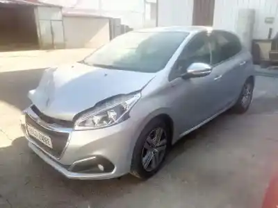 Veículo de Sucata peugeot 208 active do ano 2016 alimentado bh02